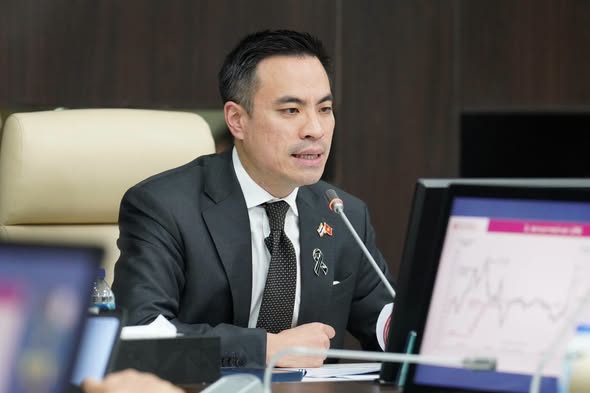 "เอกนัฏ" มอบ "ฐิติภัสร์" นำกระทรวงพลังงาน บุกตรวจ Data Center ย่านพระราม 9 พบเก็บดีเซลกว่า 2 แสนลิตร ไร้ใบอนุญาต จ่อแจ้งความ 3 ก.ย.